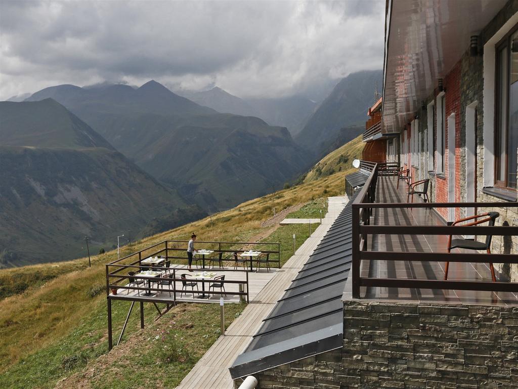 Hotel Club-2100 Gudauri Exteriör bild
