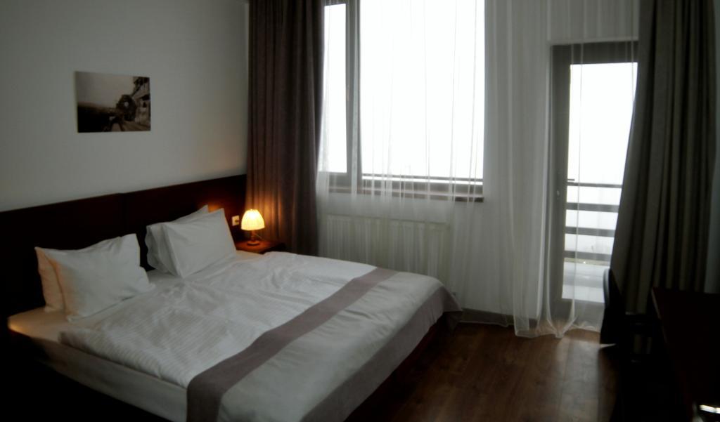 Hotel Club-2100 Gudauri Exteriör bild